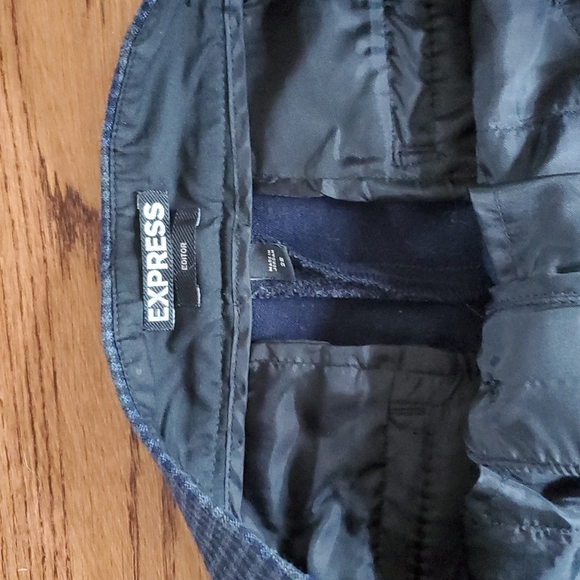 Express pants - Picture 2 of 3